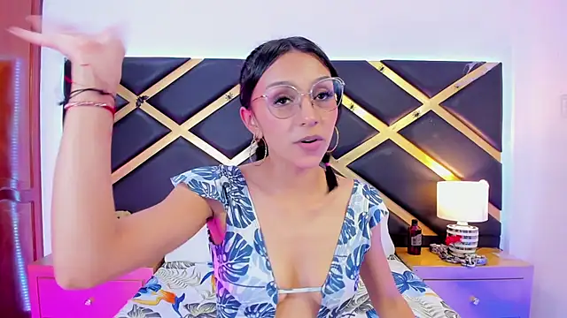 แชท XXX สดของ MelodySkylar