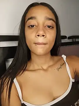 Czat XXX na żywo – Zoe_Sweett18