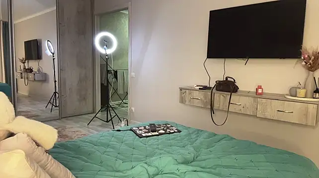 Ellewaay Adlı Modelin Canlı XXX Sohbeti
