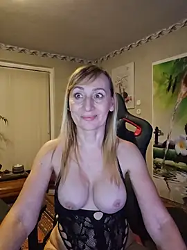 HotLana69 Chat XXX in diretta