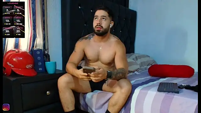 mikeblaree's Live XXX Chat