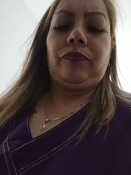 -Zoe-1's Live XXX Chat