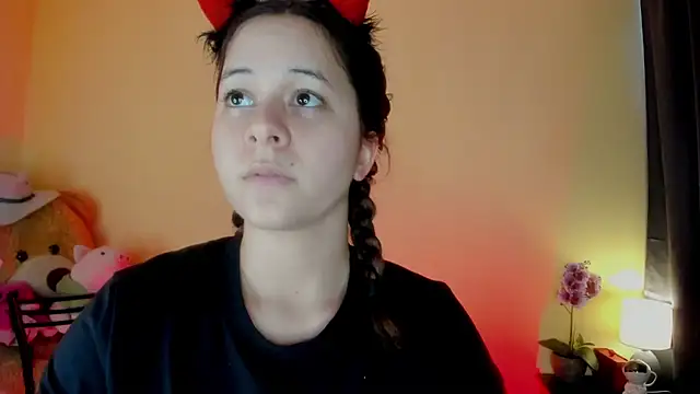 agnes_213's Live XXX Chat
