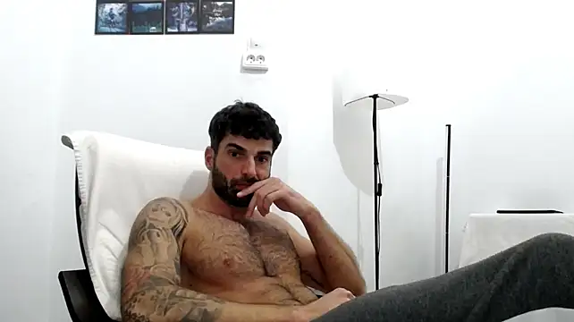 Chatroom XXX en direct de Verycutex
