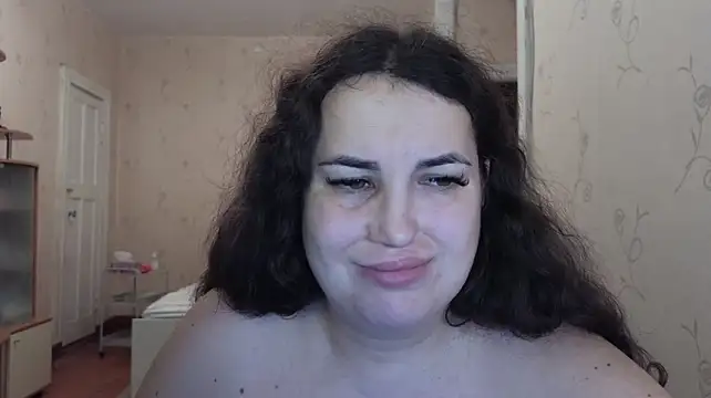 VladaCandy Chat XXX in diretta