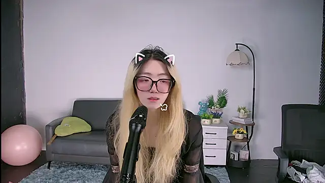 Webkamerová show nonoko-0807