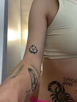 m1999m1n Live XXX chat