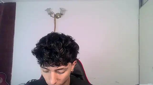XXX chat uživo modela Mr__Aaronn