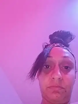 gemz143 Live XXX-Chat