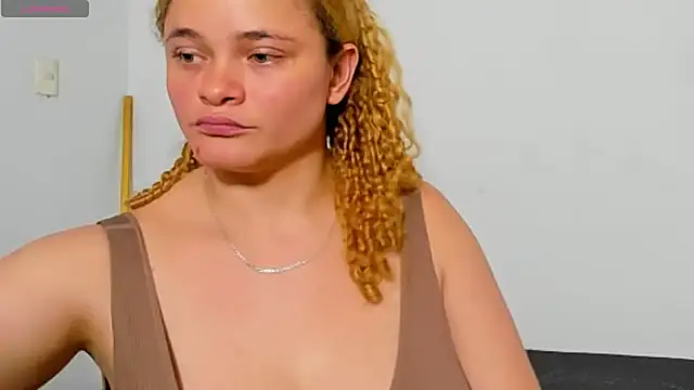 Cherrysweetyx – Naživo XXX chat