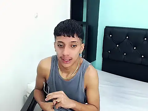 Chat XXX ao vivo de brayan__hot__