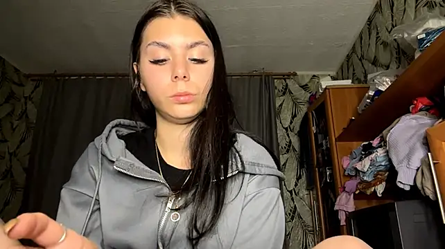 LilyMinimum: απευθείας συνομιλία ΧΧΧ