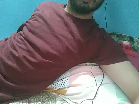 Precumboner Adlı Modelin Canlı XXX Sohbeti