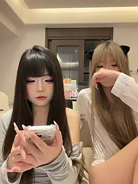 yyydgdaのライブXXXチャット