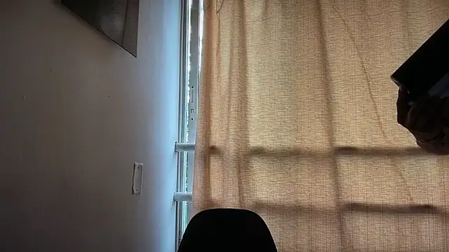 XXX chat uživo modela romeolovedark
