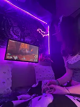 Lilactease élő XXX-chatje
