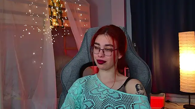SeraphineDuskryn's Live XXX Chat