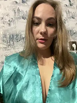 Chatroom XXX en direct de Emmik24