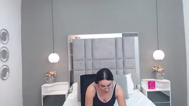 MartinaaFit's Live XXX Chat