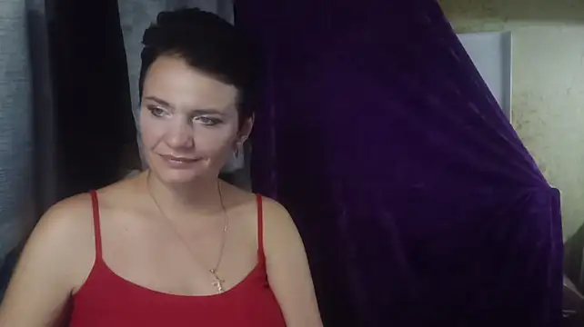 HotMamaQueen234 Chat XXX in diretta