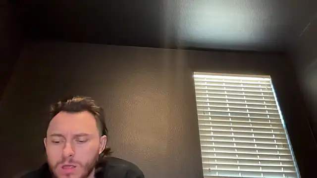 hungandcloudy XXX чат на живо