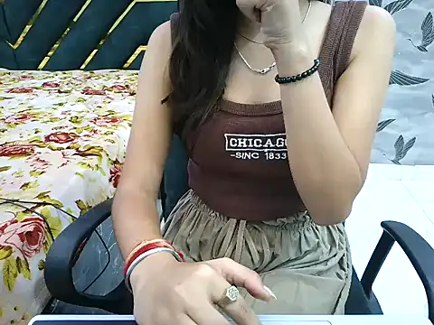 Cute_magic লাইভ XXX চ্যাট