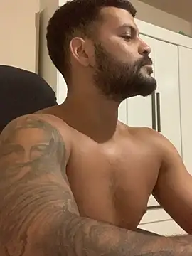 צ'אט XXX בשידור חי של kingofdeath7