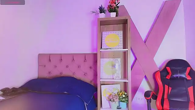 Chatroom XXX en direct de CamiilaReyes