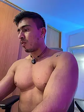 XXX chat uživo modela Chris_Clarck