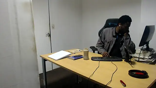 Mastertopdome's Live XXX Chat