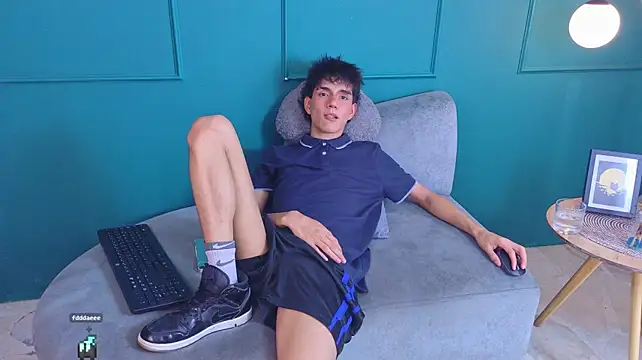 christopher_robin4's Live XXX Chat