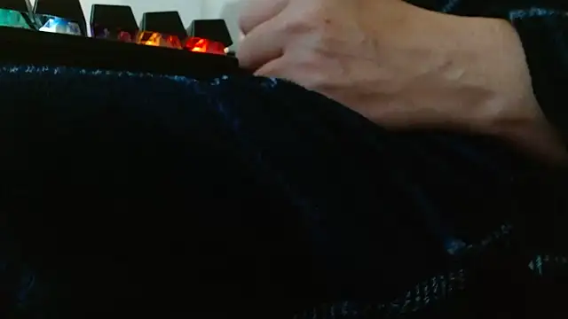 XXX chat uživo modela Heracles00