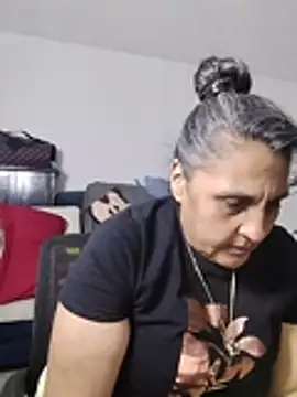 Chat +18 de Merlyna_time ao vivo