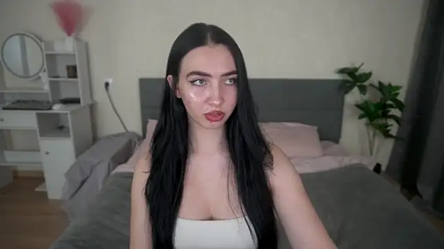WildKittenX_ 라이브 XXX 채팅