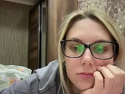 NikexPretty Chat XXX in diretta