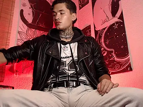 Czat XXX na żywo – AlecBanne_