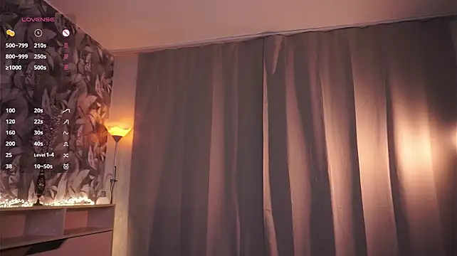 KaliNessler élő XXX-chatje