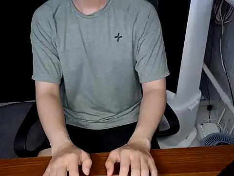 Czat XXX na żywo – Louis_Caox