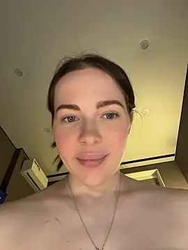 -SweetDi- live XXX chat