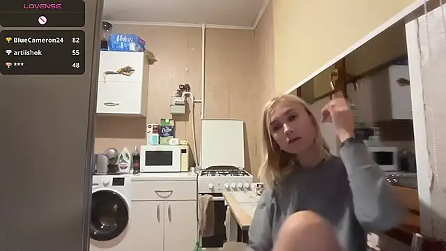 XXX chat uživo modela AngelJeni