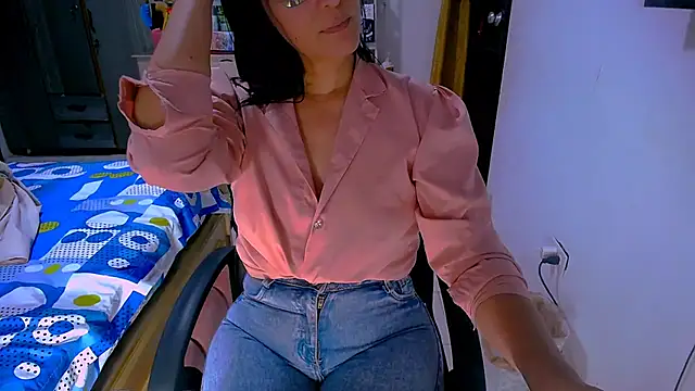 Živý XXX chat BitterMomXxx