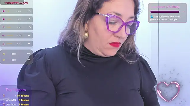 Chatroom XXX en direct de Naty_Mature_