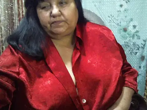 Nezsbudka Adlı Modelin Canlı XXX Sohbeti