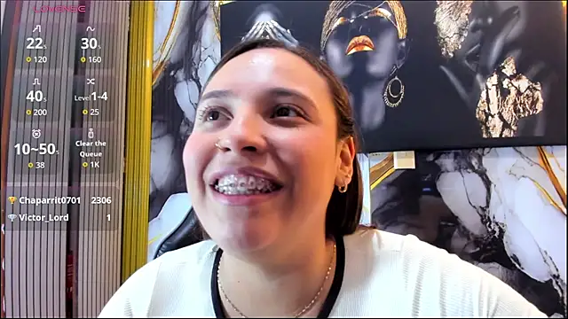 צ'אט XXX בשידור חי של LizzRouse