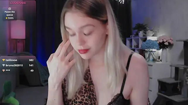 Chatroom XXX en direct de VivienJaques
