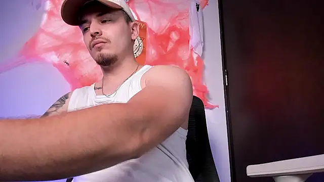 צ'אט XXX בשידור חי של james_connor2