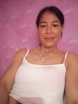 Chatroom XXX en direct de Lily-ly