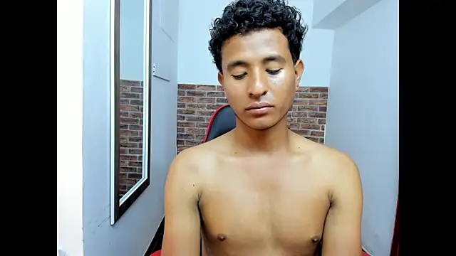 WIZARD-ALESSANDRO's Live XXX Chat