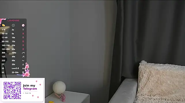 VivienQ live XXX chat