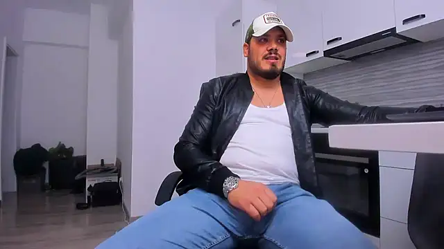 XXX chat uživo modela ZackMasterss